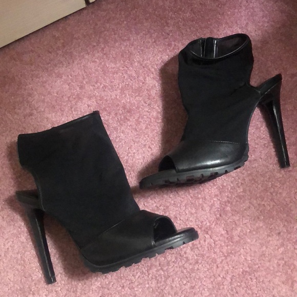 Zara mesh heel sz 8 (cut small more like 7) - Picture 1 of 5